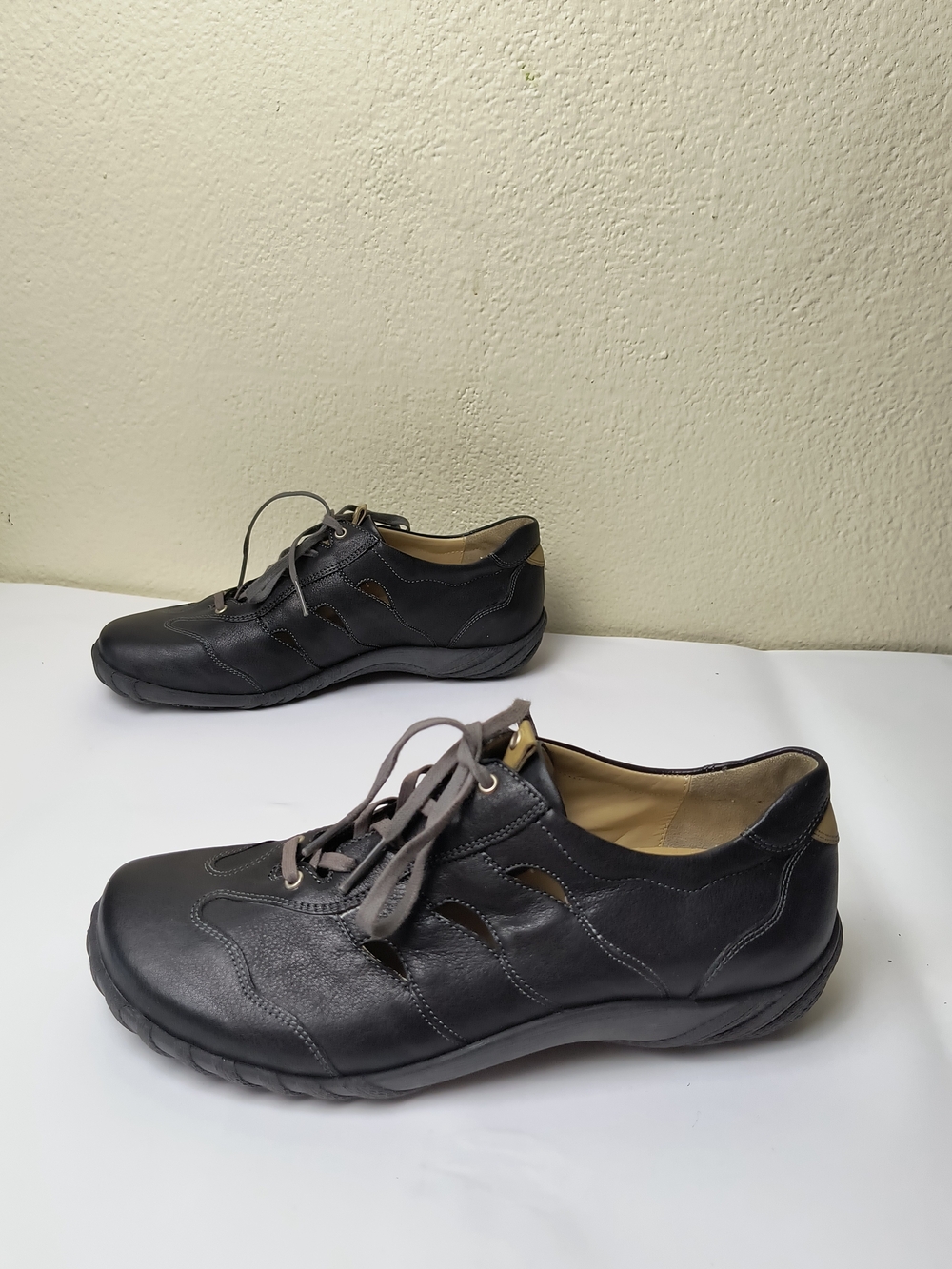 Durea Black Leather Lace-Up Derby Sneakers - Women's 5.5